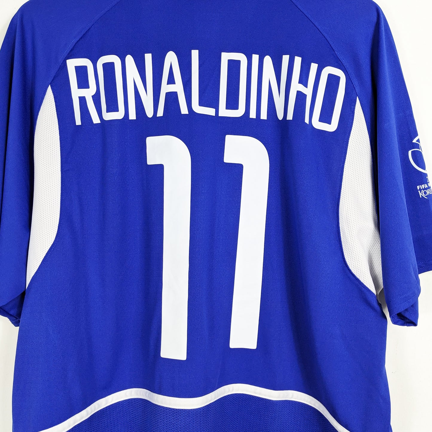 Authentic Brazil 2002/03 Away - Ronaldinho #11 Size XL