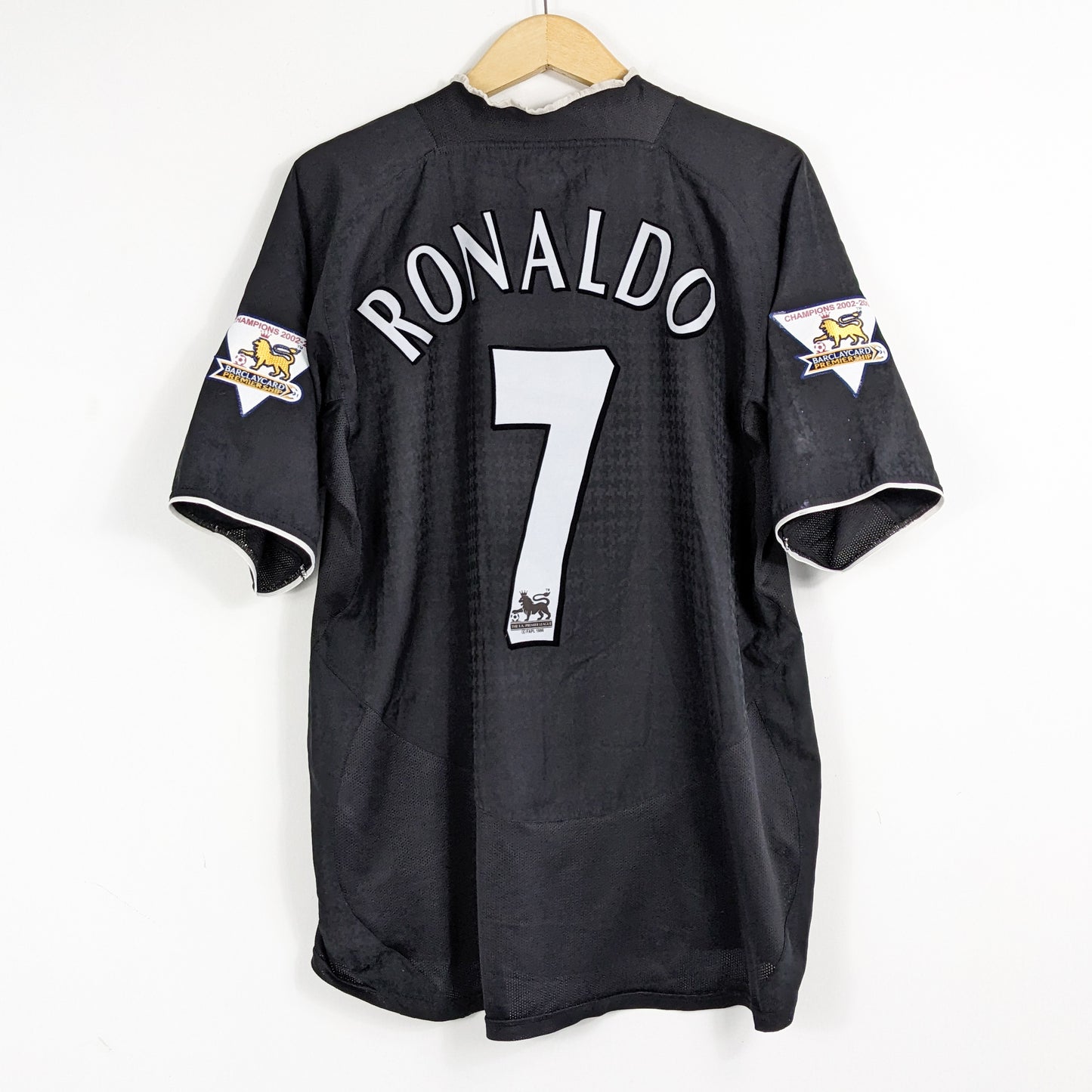 Authentic Manchester United 2003/04 Away - Ronaldo #7 Size L