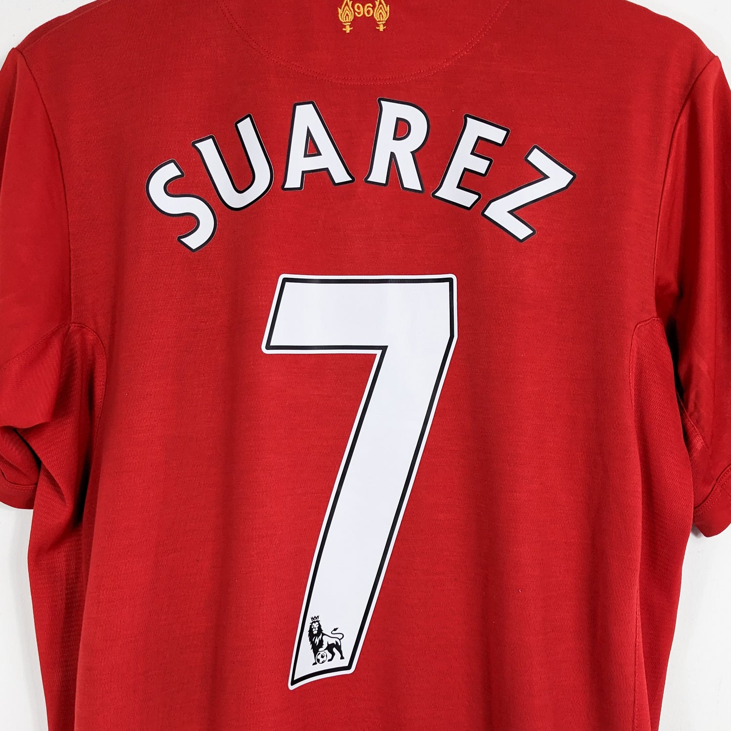 Authentic Liverpool 2012/13 Home - Suarez #7 Size M