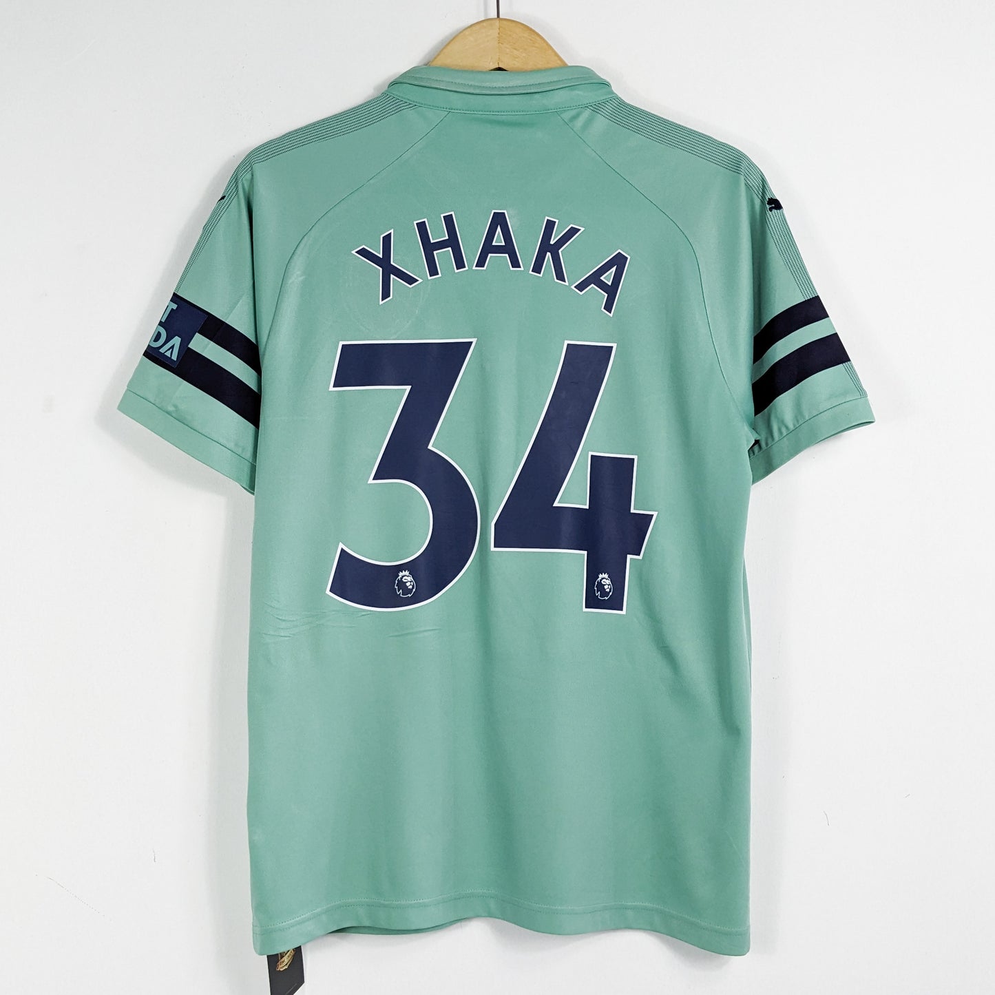 Authentic Arsenal 2018/19 Third - Xhaka #34 Size M