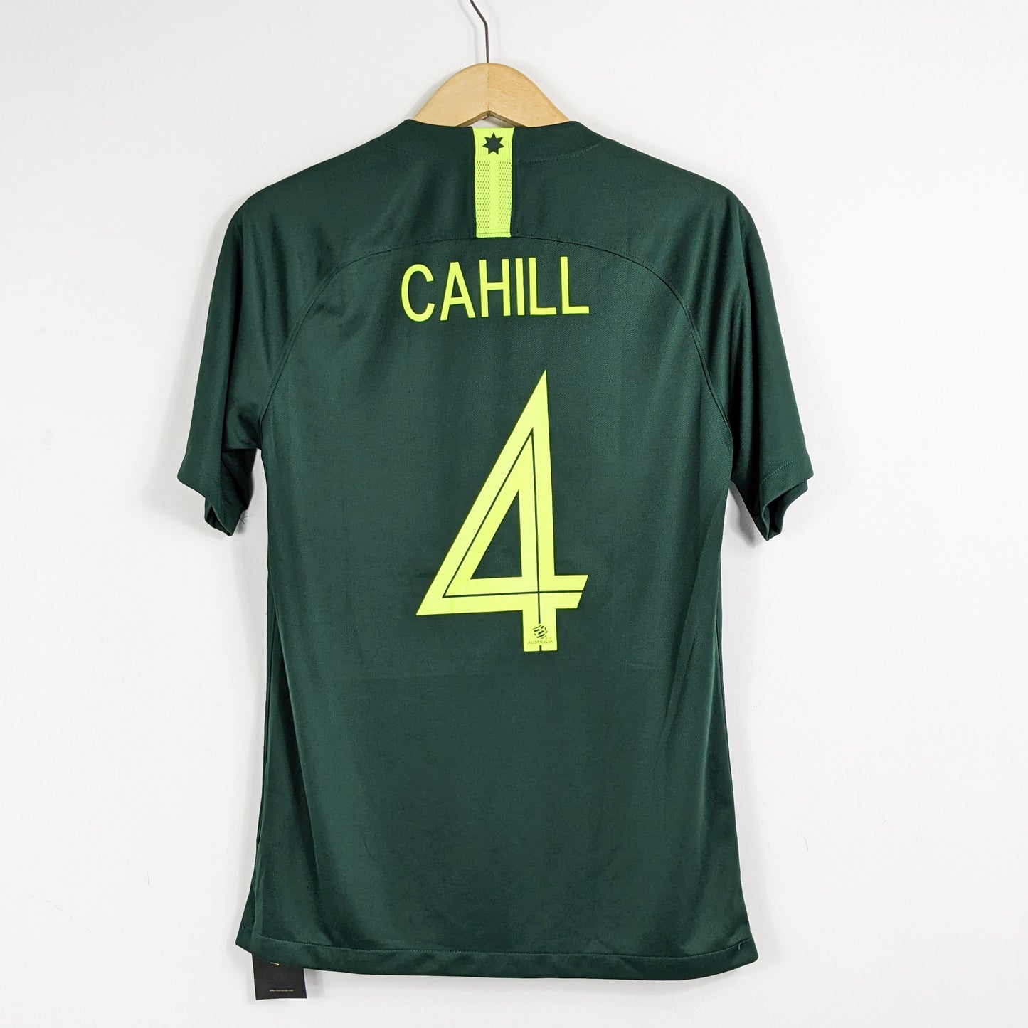 Authentic Australia 2018/19 Away - Cahill #4 Size S