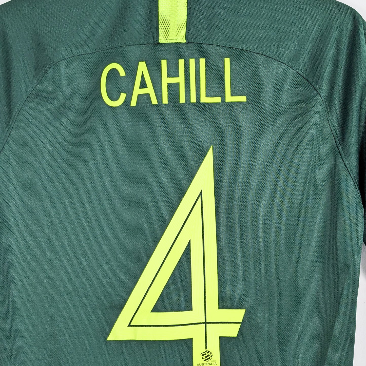 Authentic Australia 2018/19 Away - Cahill #4 Size S