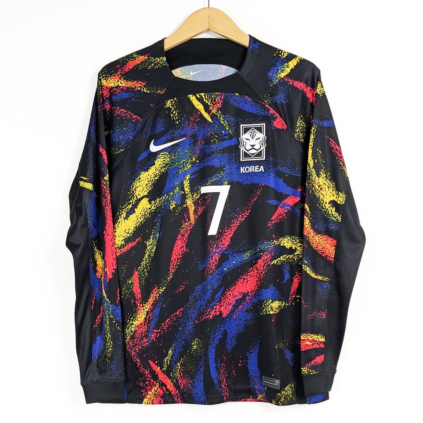 Authentic Korea 2022 Away - H M Son #7 Size M (Long sleeve)