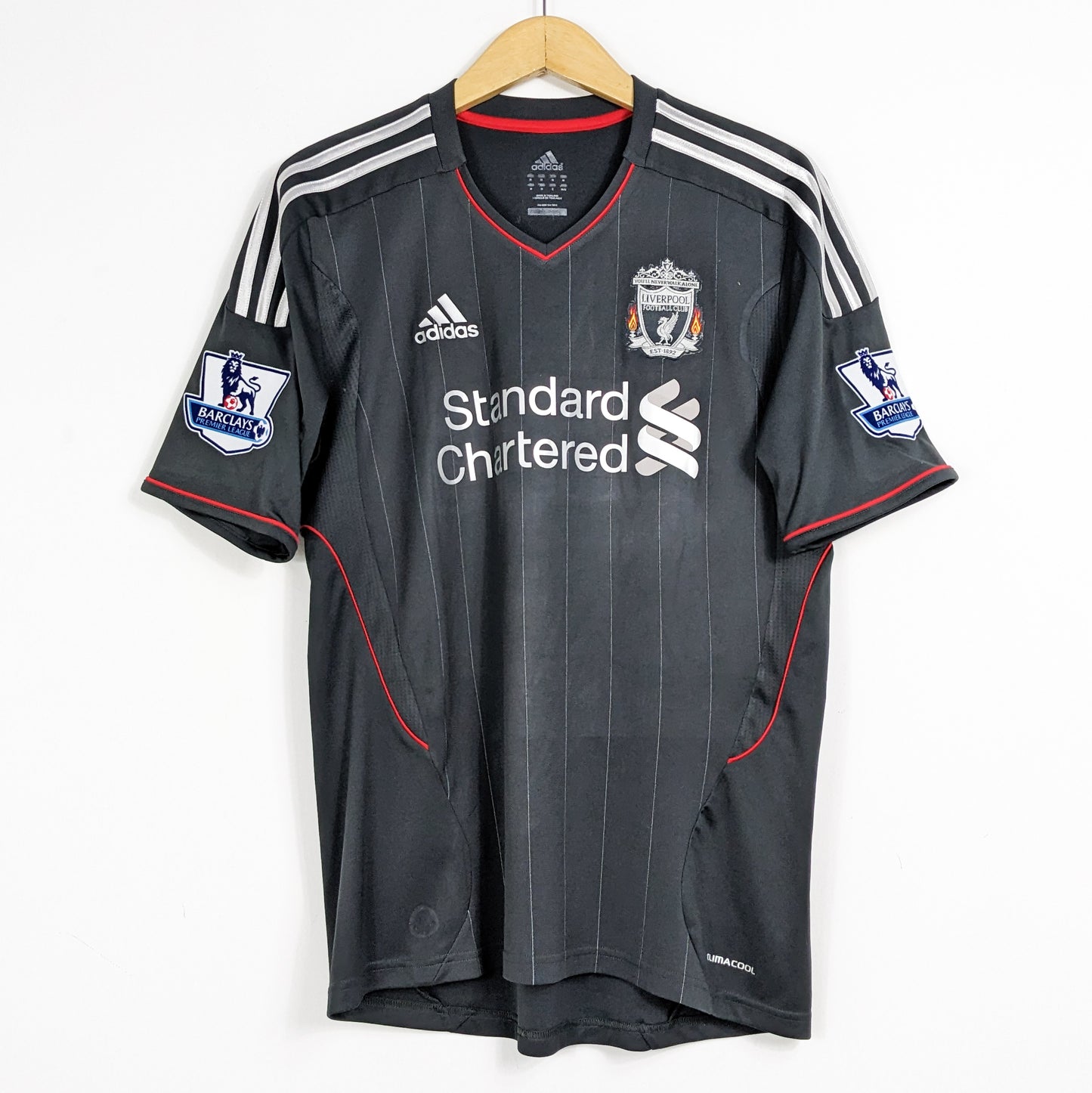 Authentic Liverpool 2011/12 Away - Gerrard #8 Size M