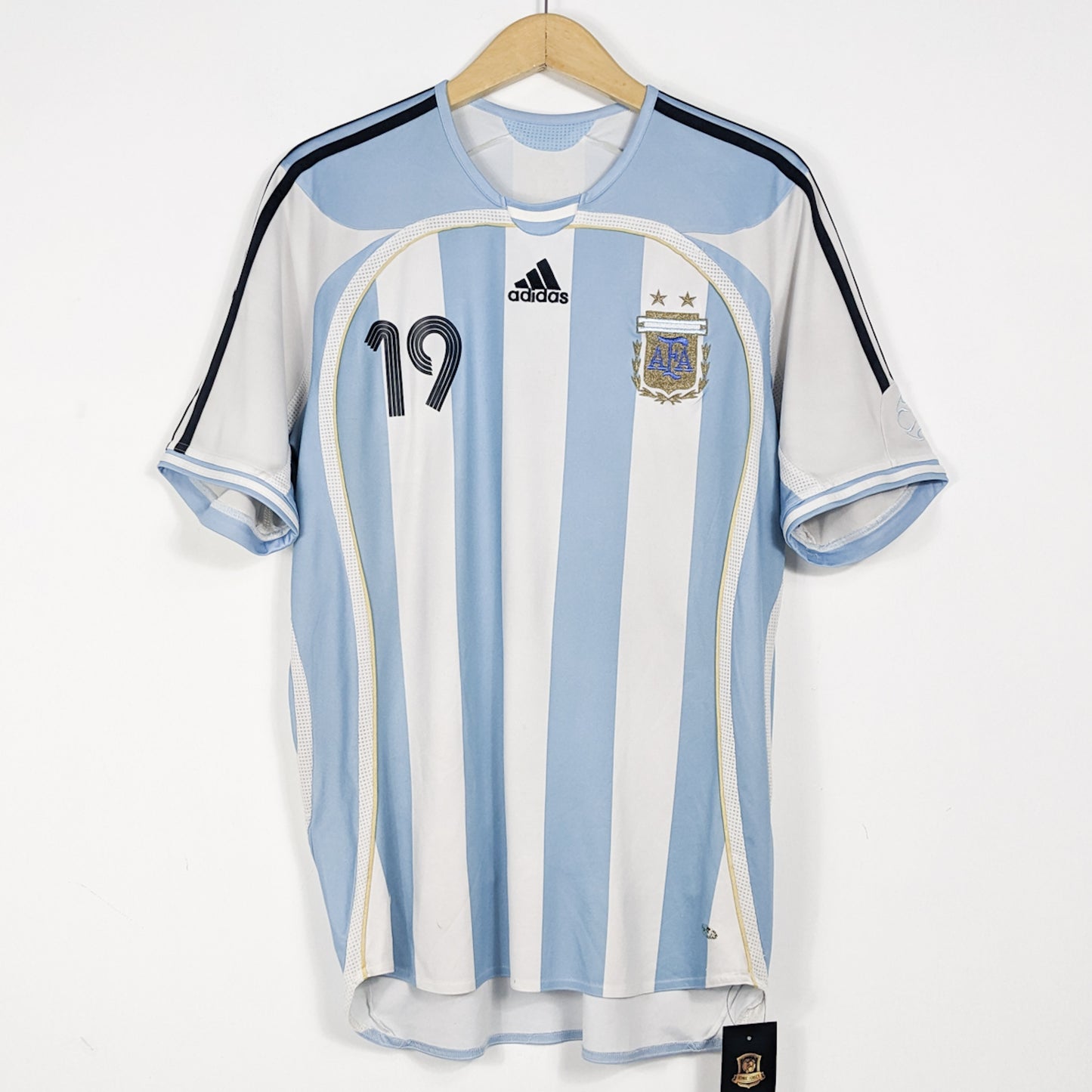 Authentic Argentina 2006/07 Home - Messi #19 Size L