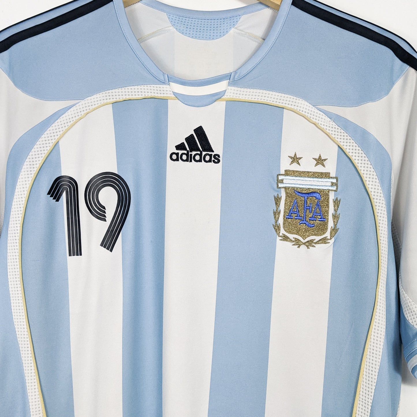 Authentic Argentina 2006/07 Home - Messi #19 Size L