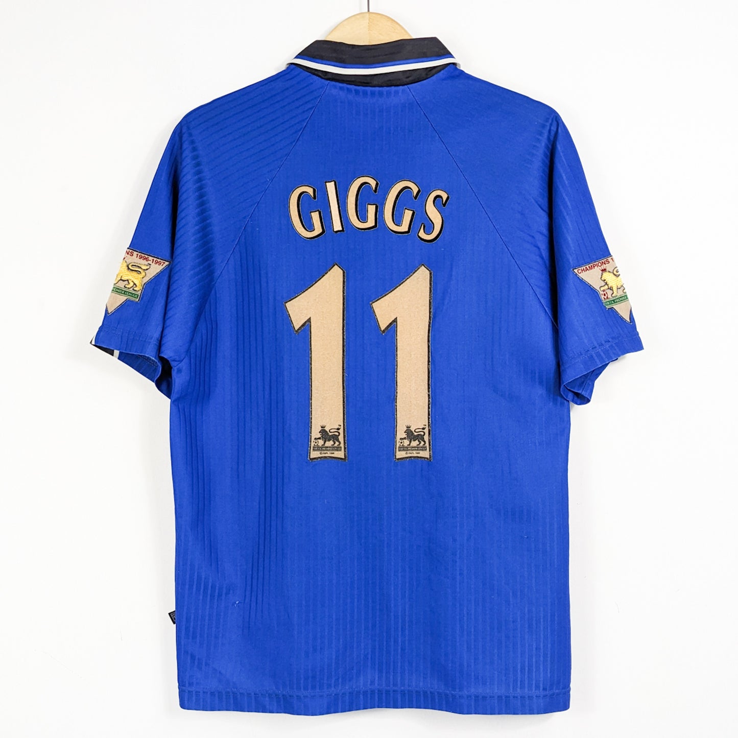 Authentic Manchester United 1996/97 Third - Giggs #11 Size M