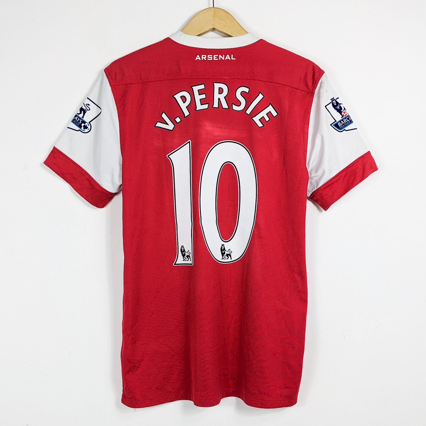 Authentic Arsenal 2010/11 Home - Van Persie #10 Size M