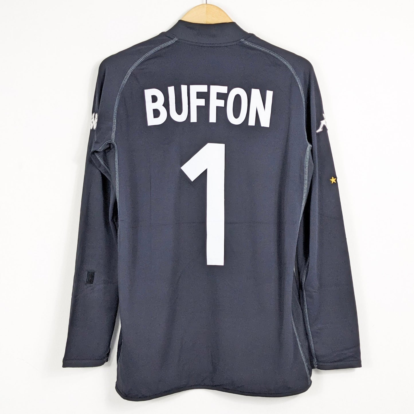 Authentic Italy 2002 GK - Buffon #1 Size M (Longsleeve)