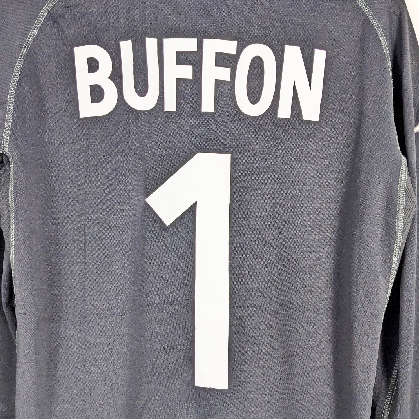 Authentic Italy 2002 GK - Buffon #1 Size M (Longsleeve)