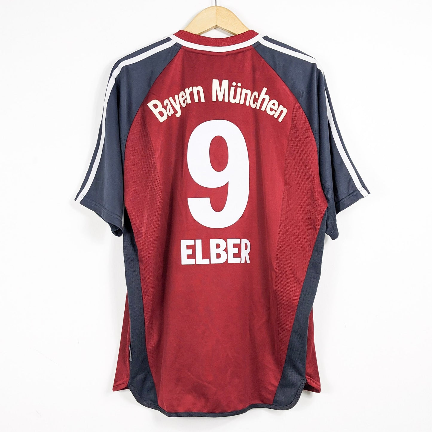 Authentic Bayern Munchen 2001/02 Home - Elber #9 Size L