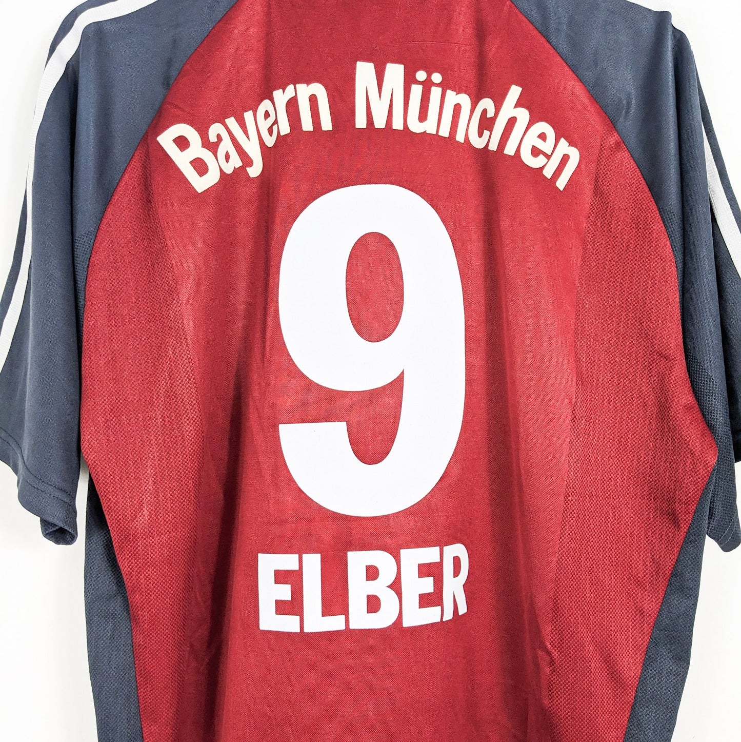 Authentic Bayern Munchen 2001/02 Home - Elber #9 Size L