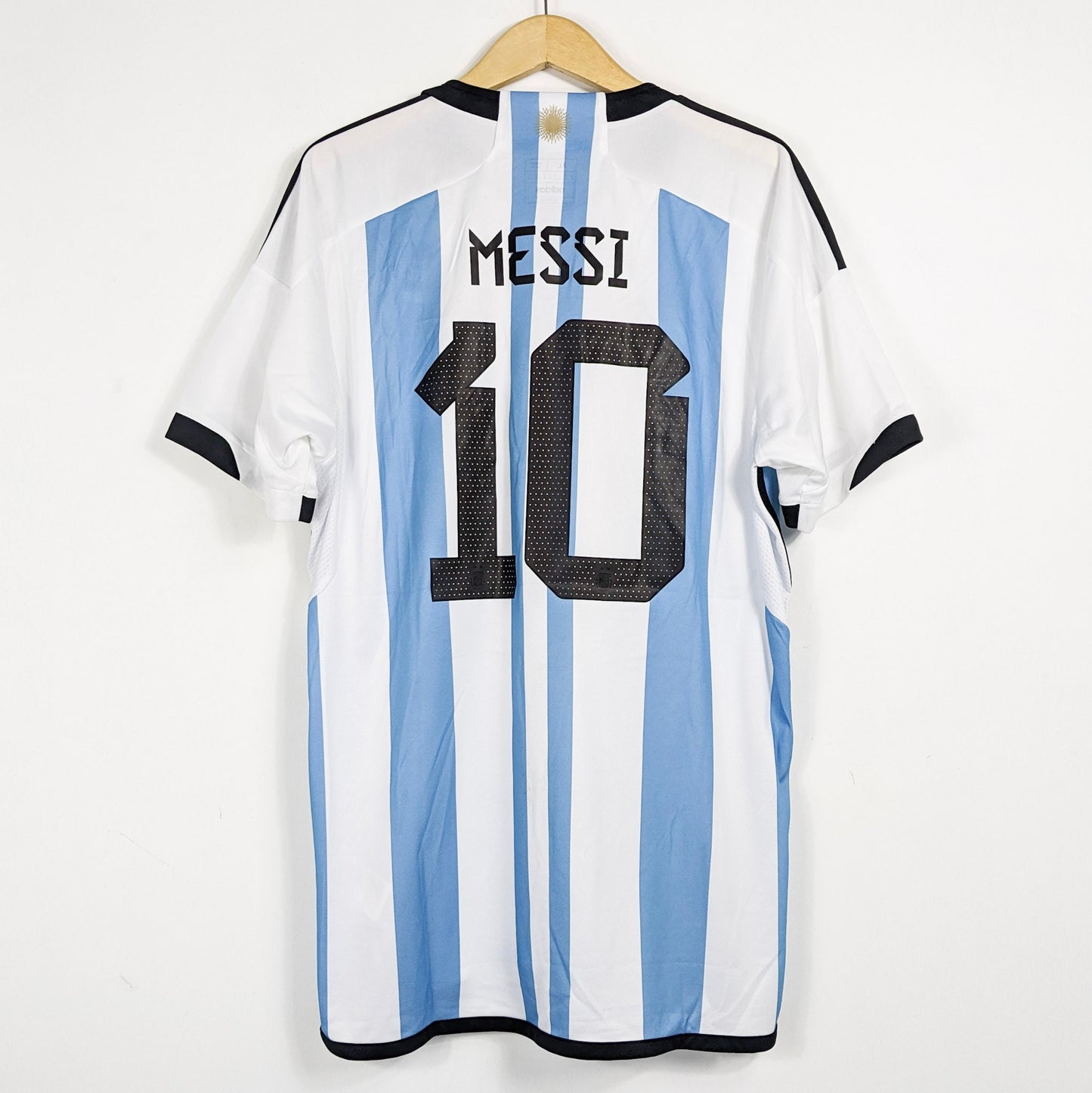 Authentic Argentina 2022/23 Home - Messi #10 Size XL (Bnwt)