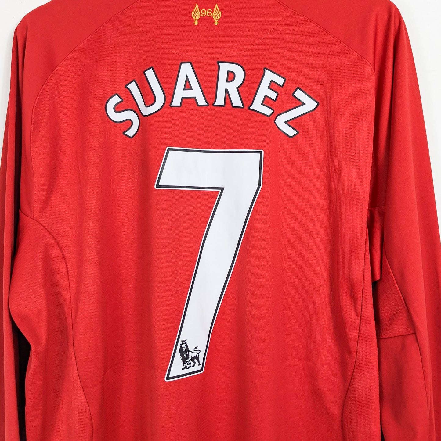 Authentic Liverpool 2013/14 Home - Suarez #7 Size XXL (Longsleeve)