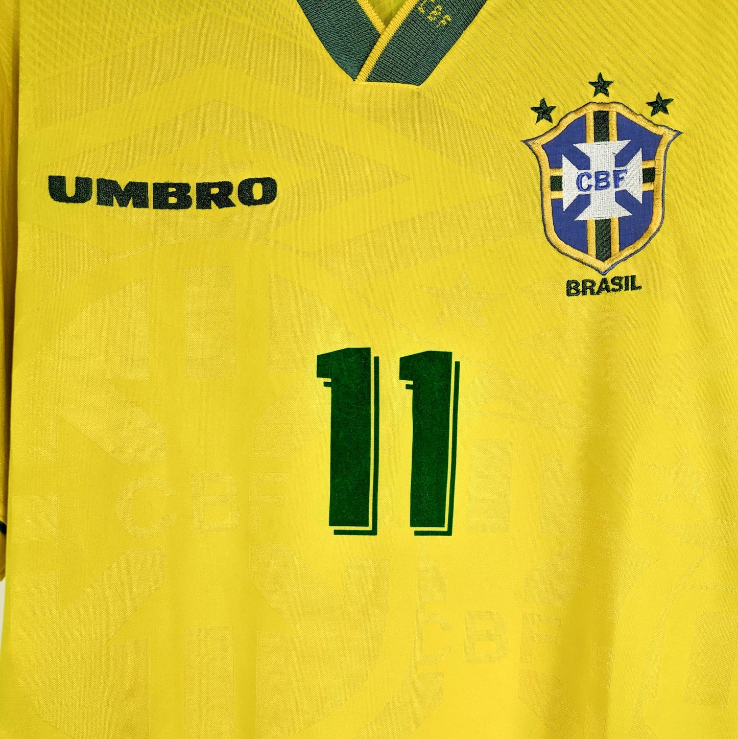 Authentic Brazil 1994 Home - Romario #11 Size L (Three Stars)