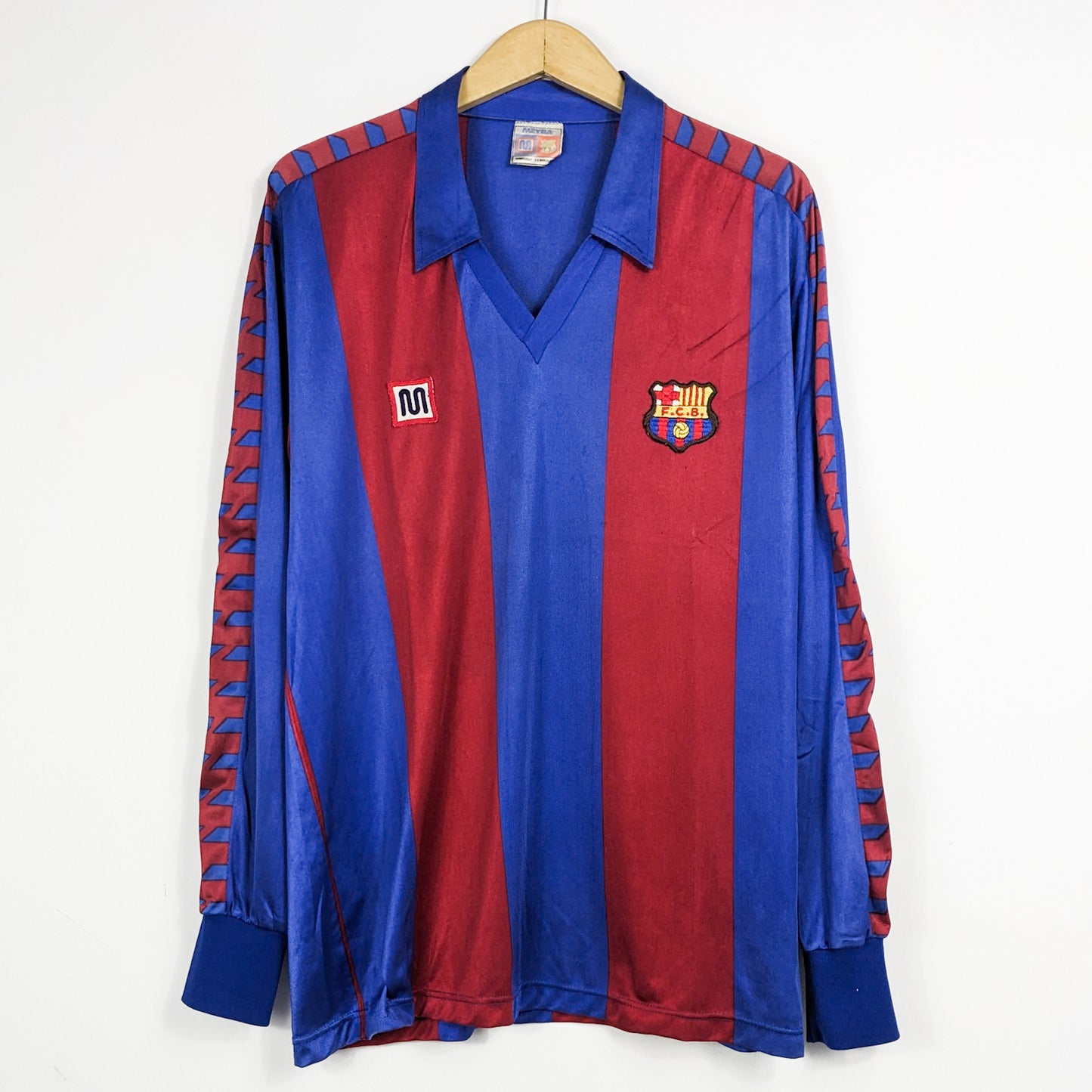 Authentic Barcelona 1984/89 Home - Size XG/XL (Longsleeve)