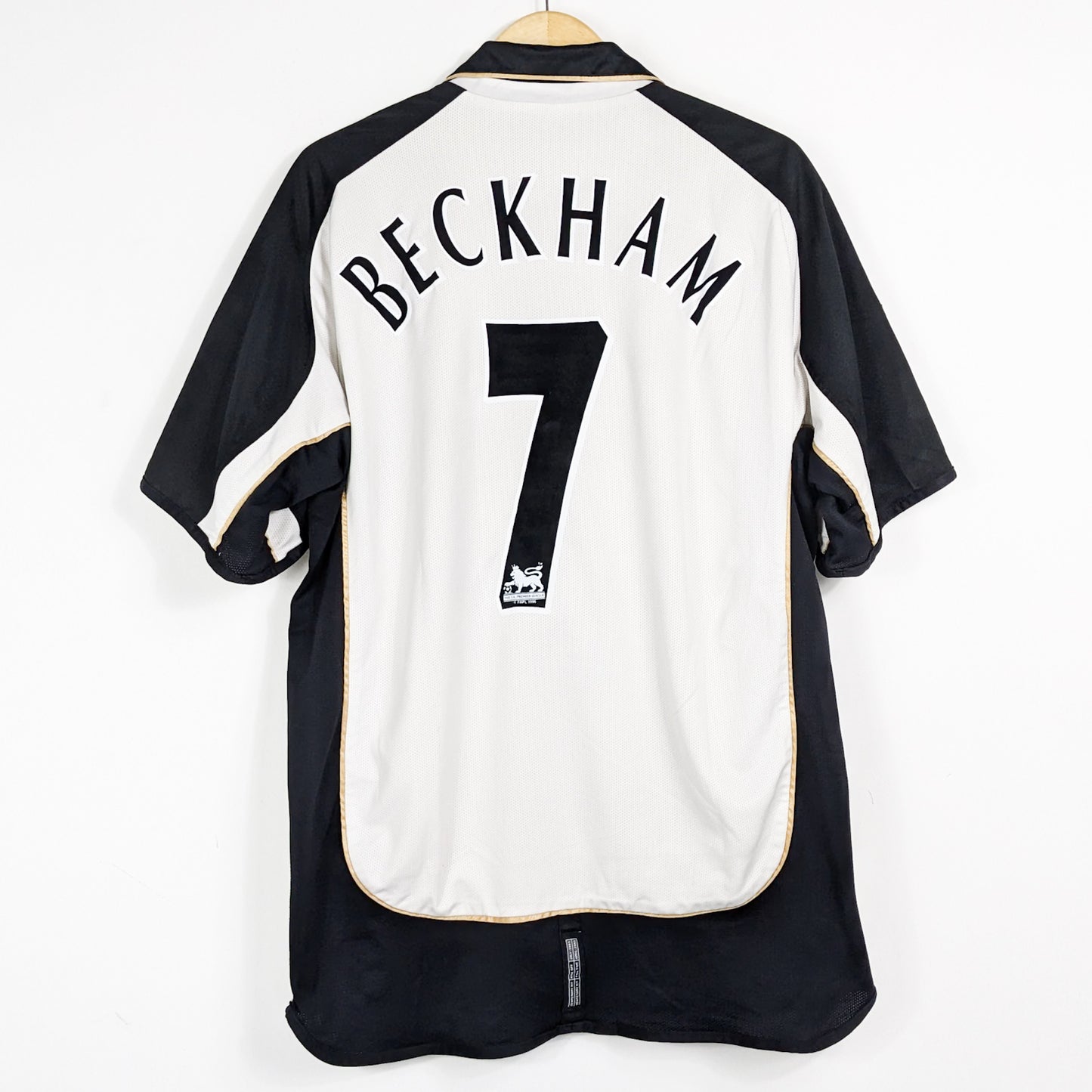 Authentic Manchester United 2001/02 Centenary - David Beckham #7 Size XL