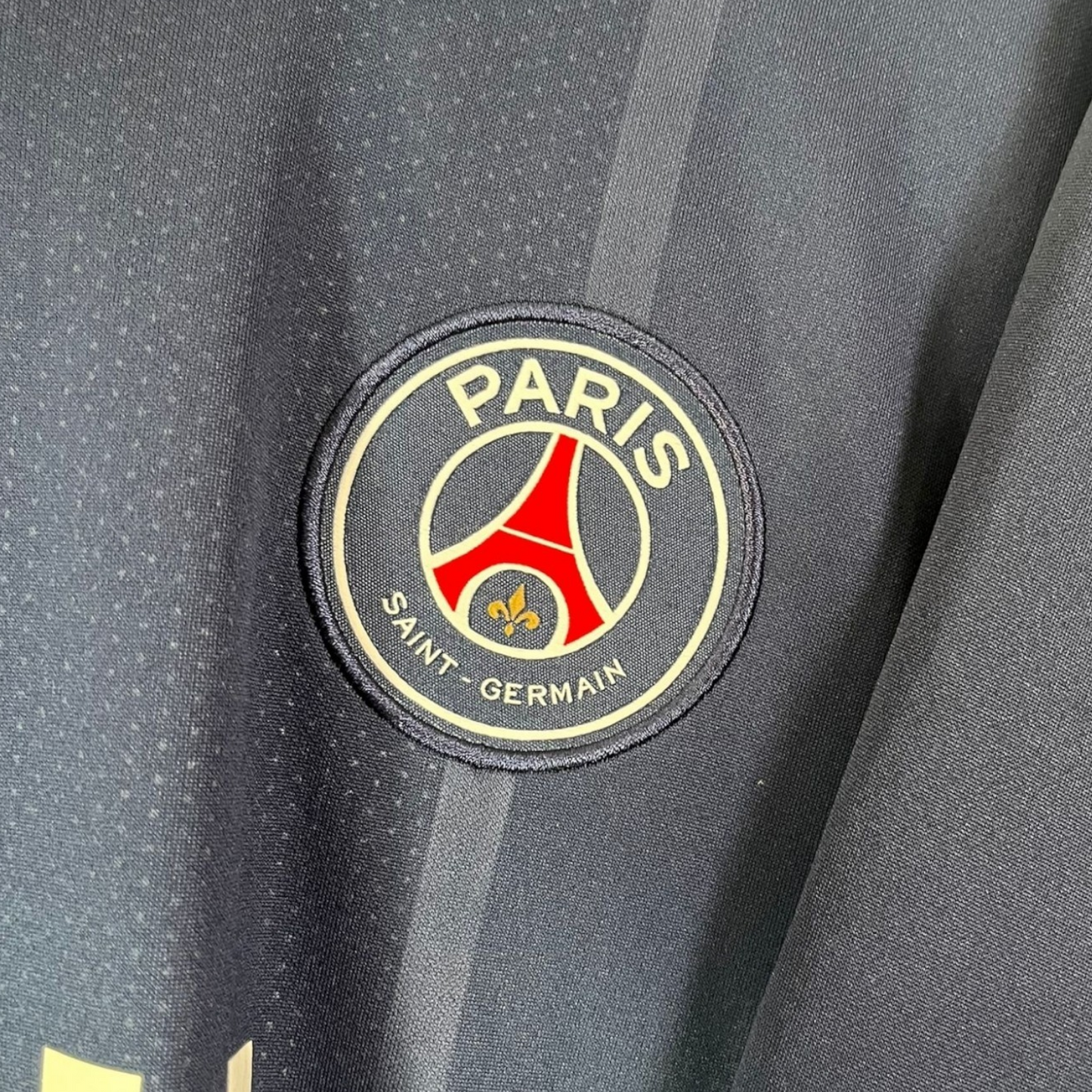 Authentic Paris Saint-Germain 2021/22 Messi #30 Size XL