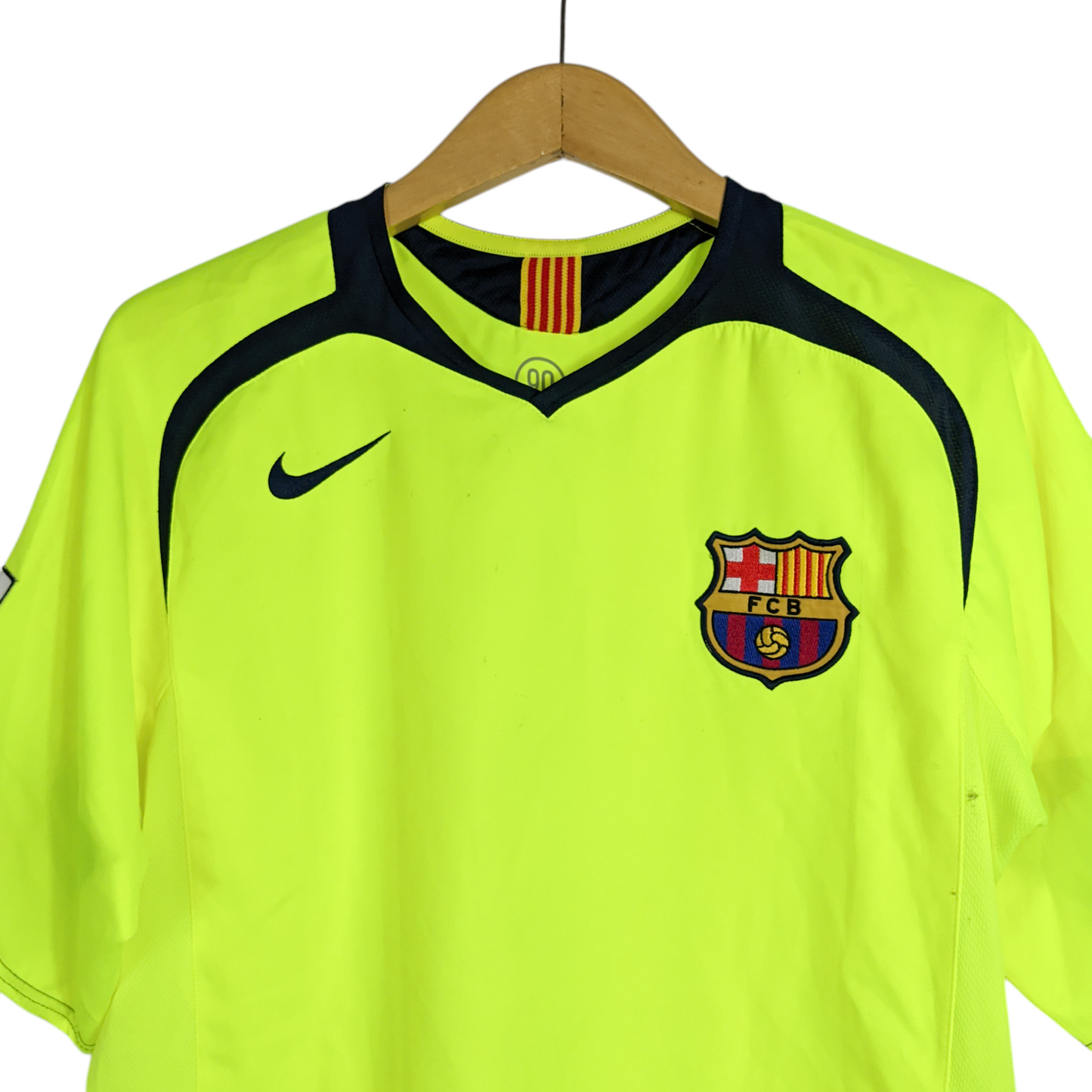 Authentic Barcelona 2005/06 Away - Messi #19 Size M