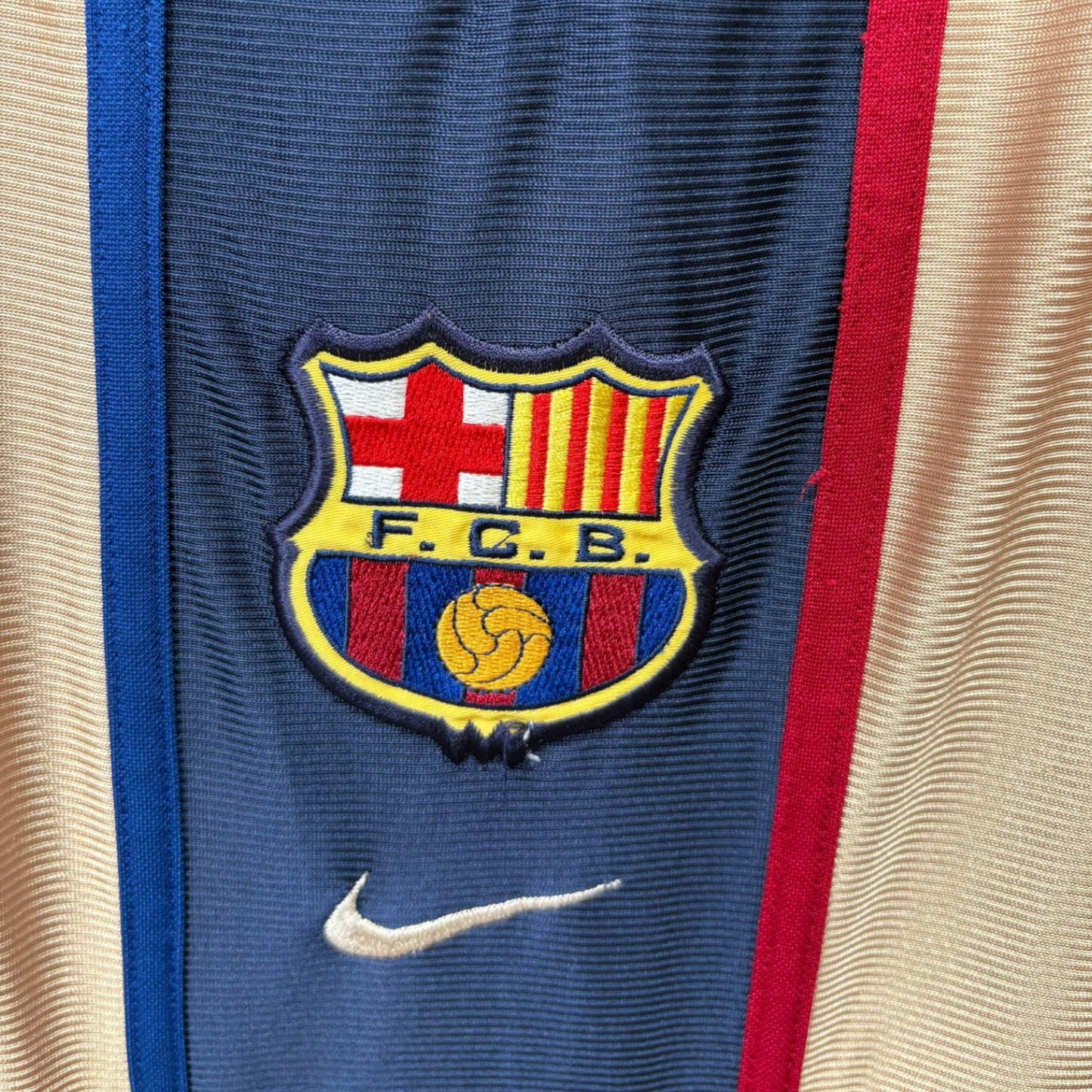Original Barcelona 2001/02 Away - Size L