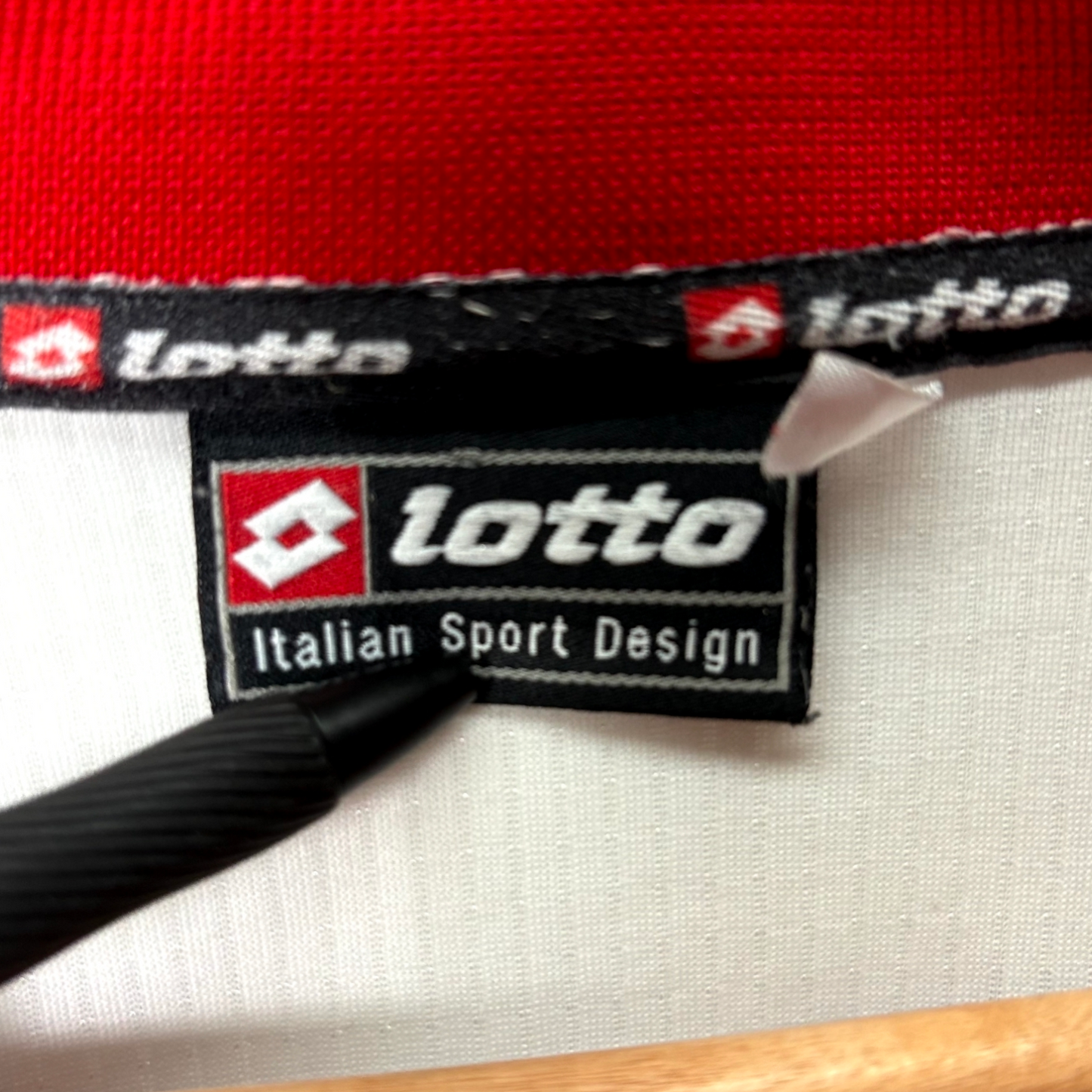 Original Bari 2000/01 Home - Cassano #18 Size L/XL (Long Sleeve) (Player Issue)