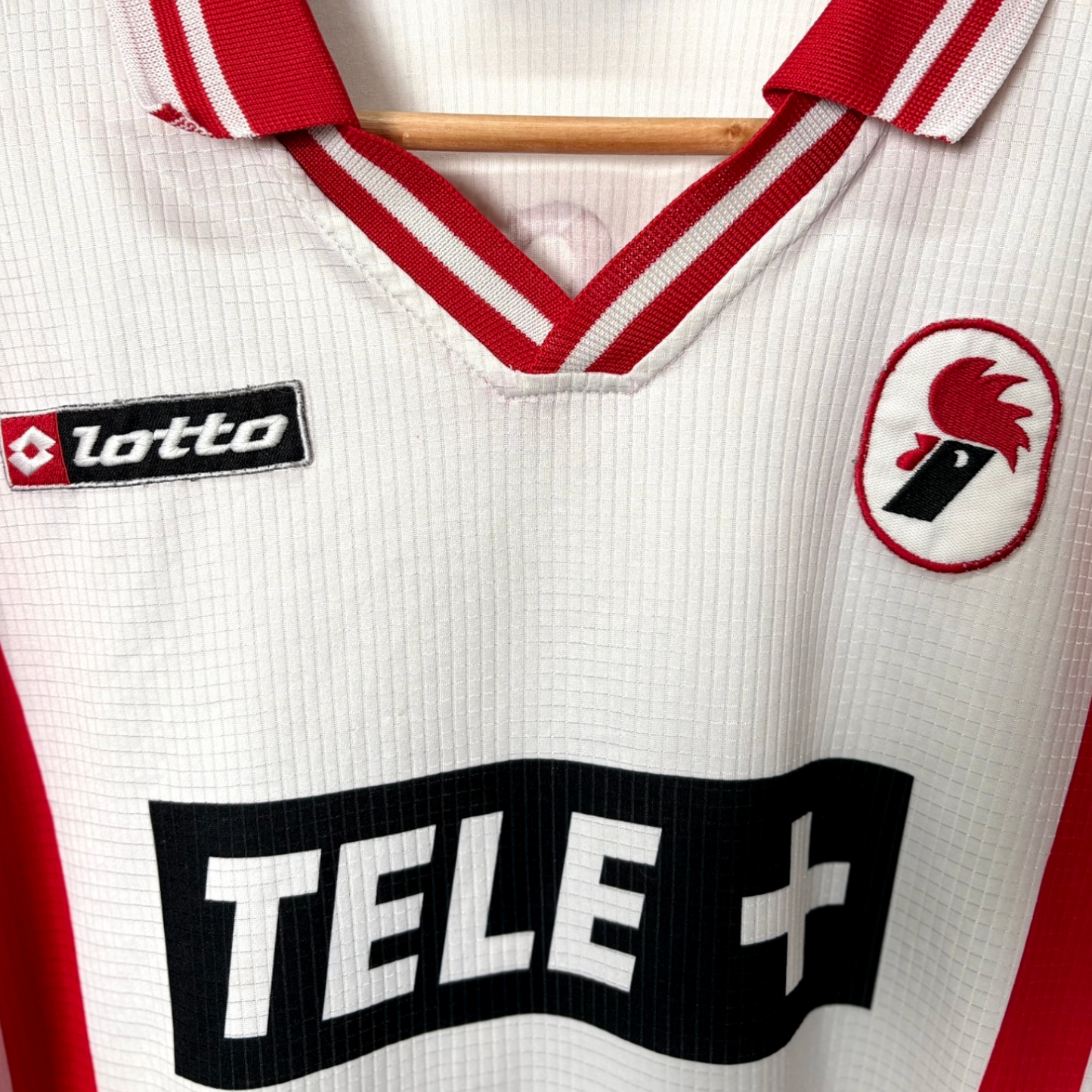 Original Bari 2000/01 Home - Cassano #18 Size L/XL (Long Sleeve) (Player Issue)