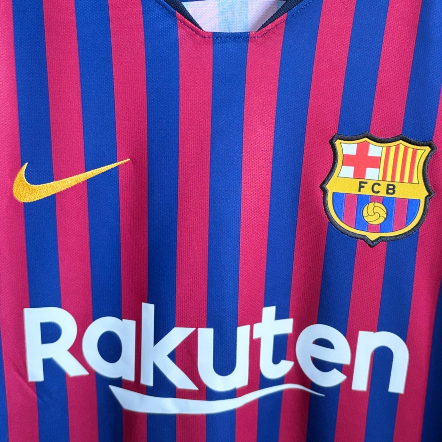 Original Barcelona 2018/19 Home - Suarez #9 Size M (Long Sleeve)