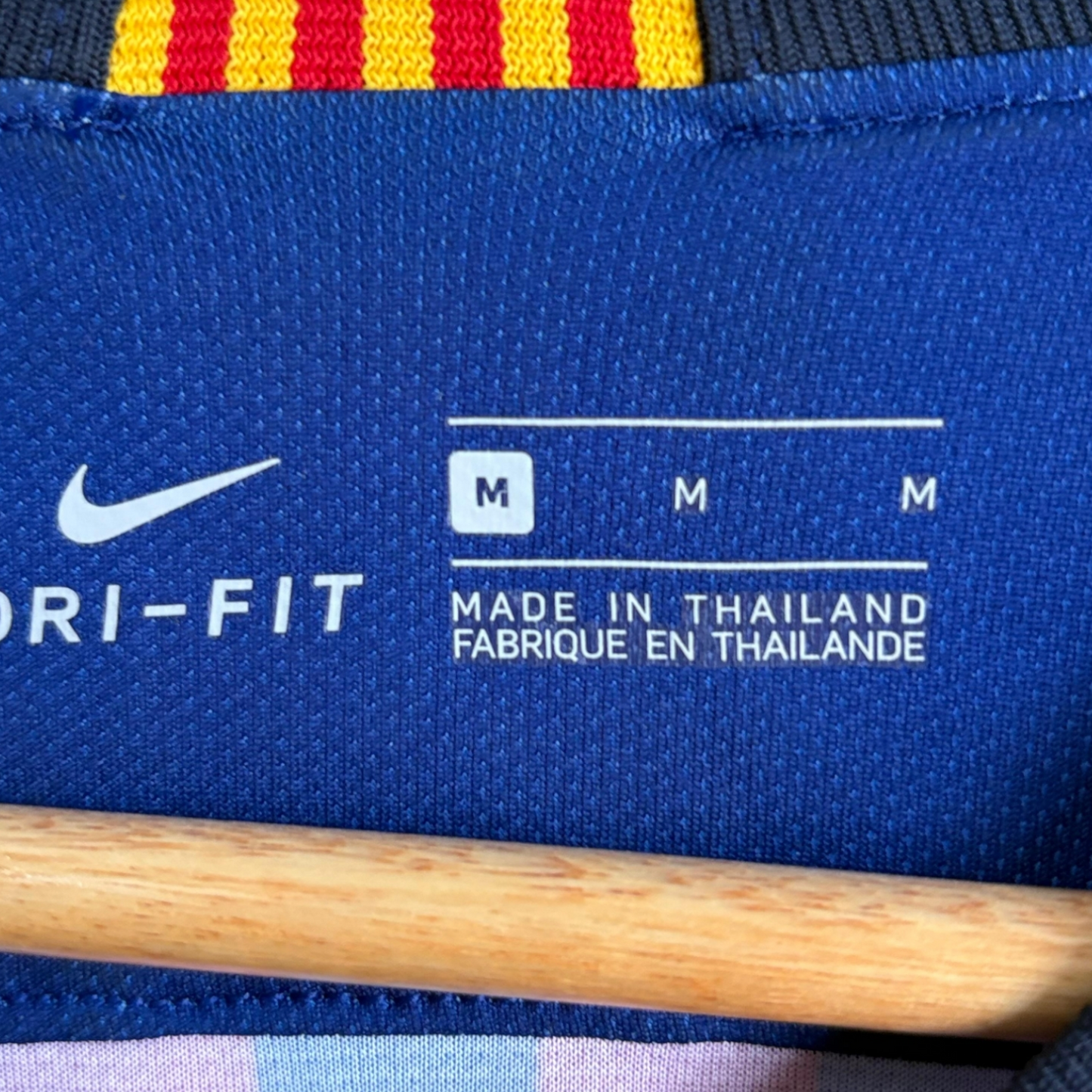 Original Barcelona 2018/19 Home - Suarez #9 Size M (Long Sleeve)