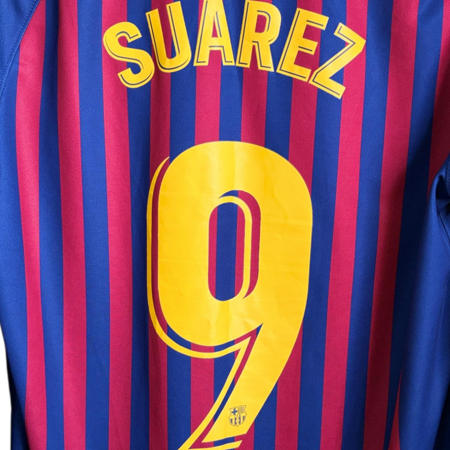 Original Barcelona 2018/19 Home - Suarez #9 Size M (Long Sleeve)