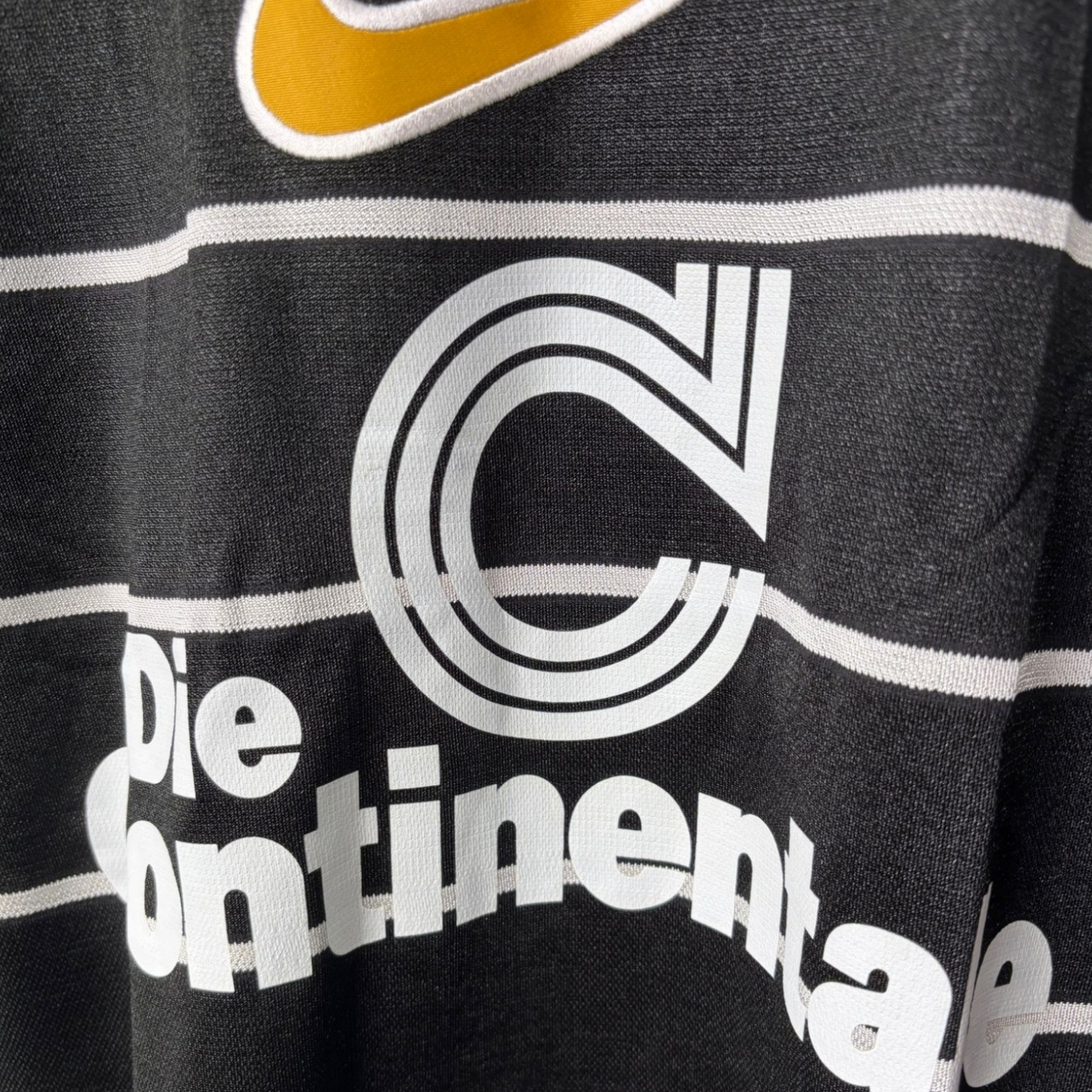Original Dortmund 1997/98 Training - Size M (Bnwt)