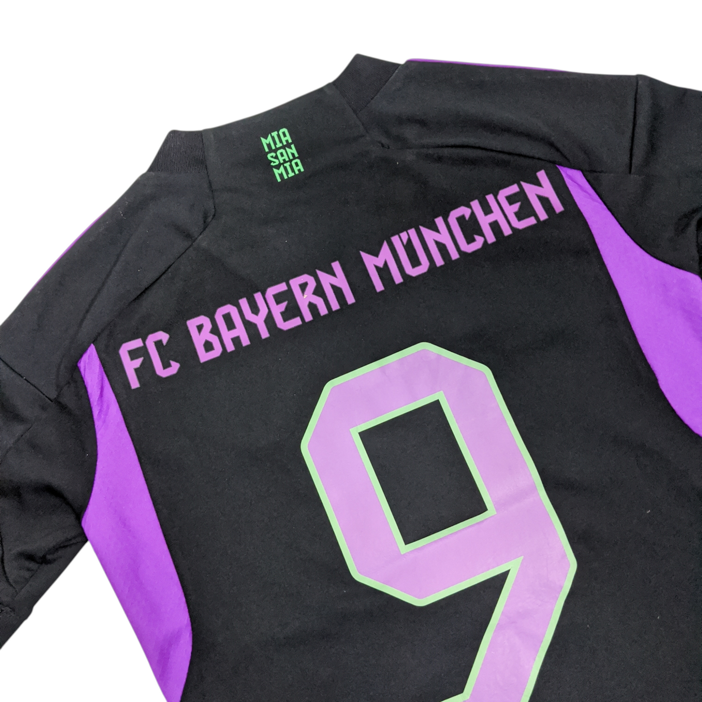Original Bayern Munchen 2023/24 Away - Kane #9 Size XS Kids