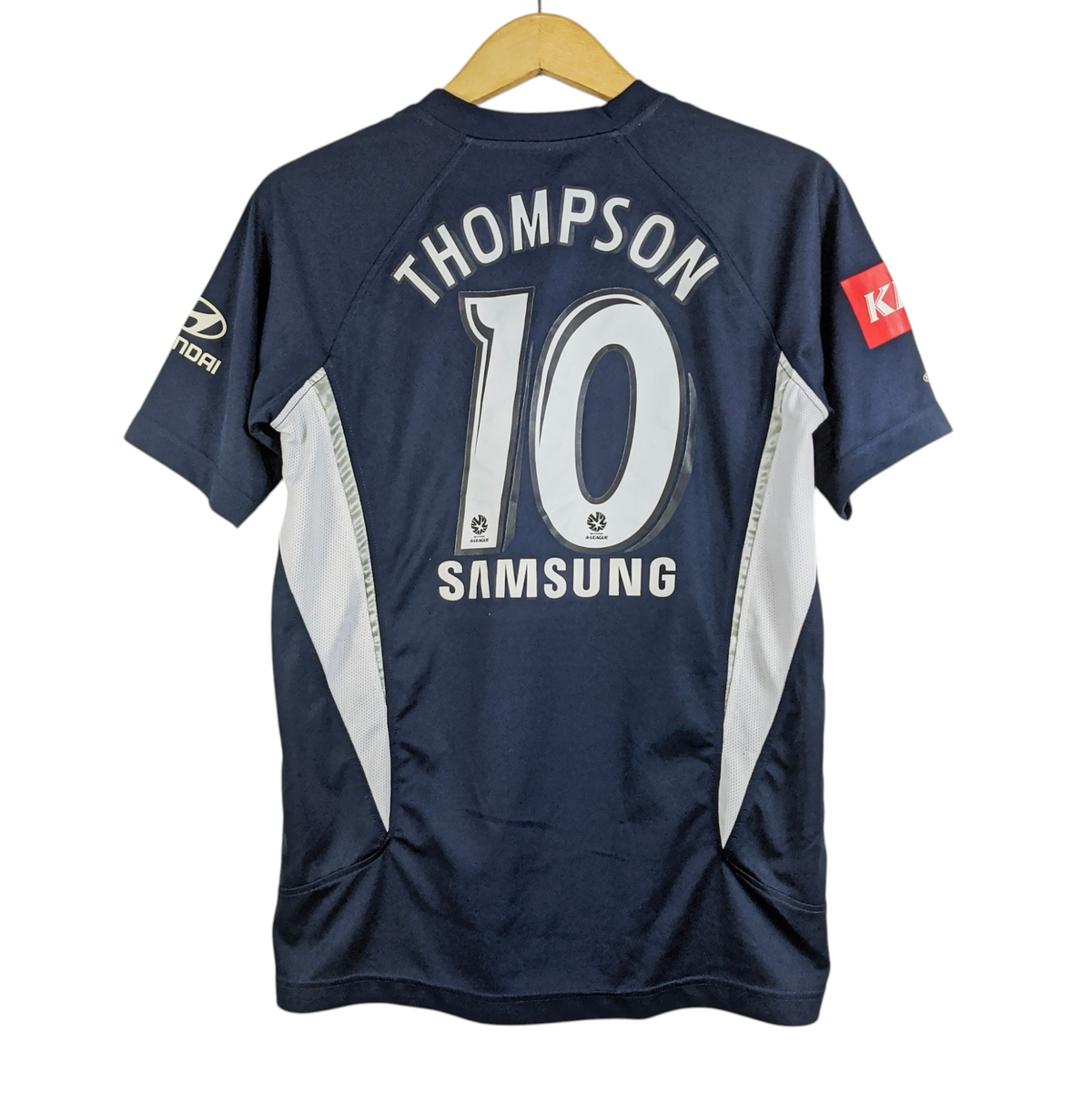 Original Melbourne Victory 2008/09 Home - Thompson #10 Size L (Kids)
