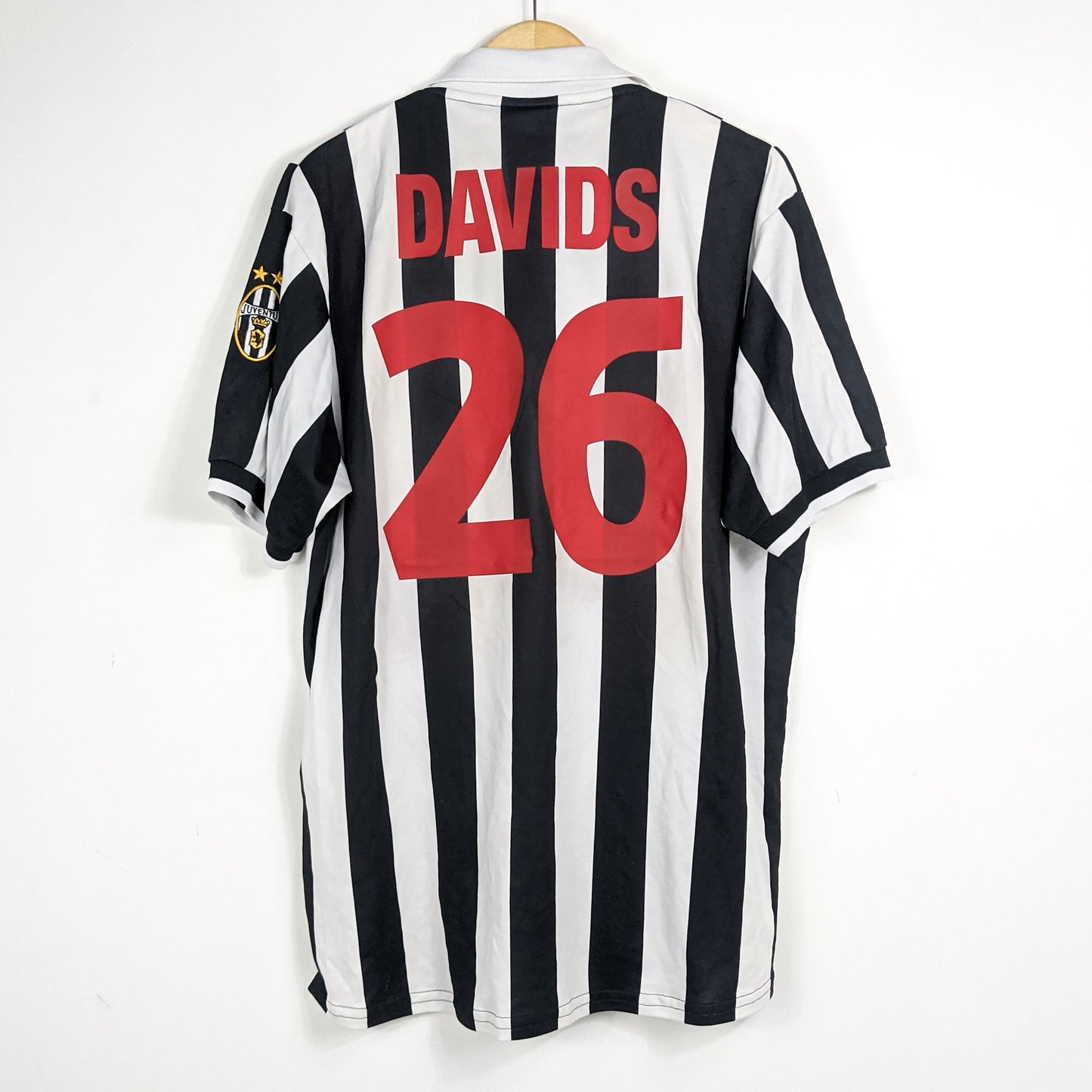 Authentic Juventus 1998/99 Home - Davids #26 Size XL