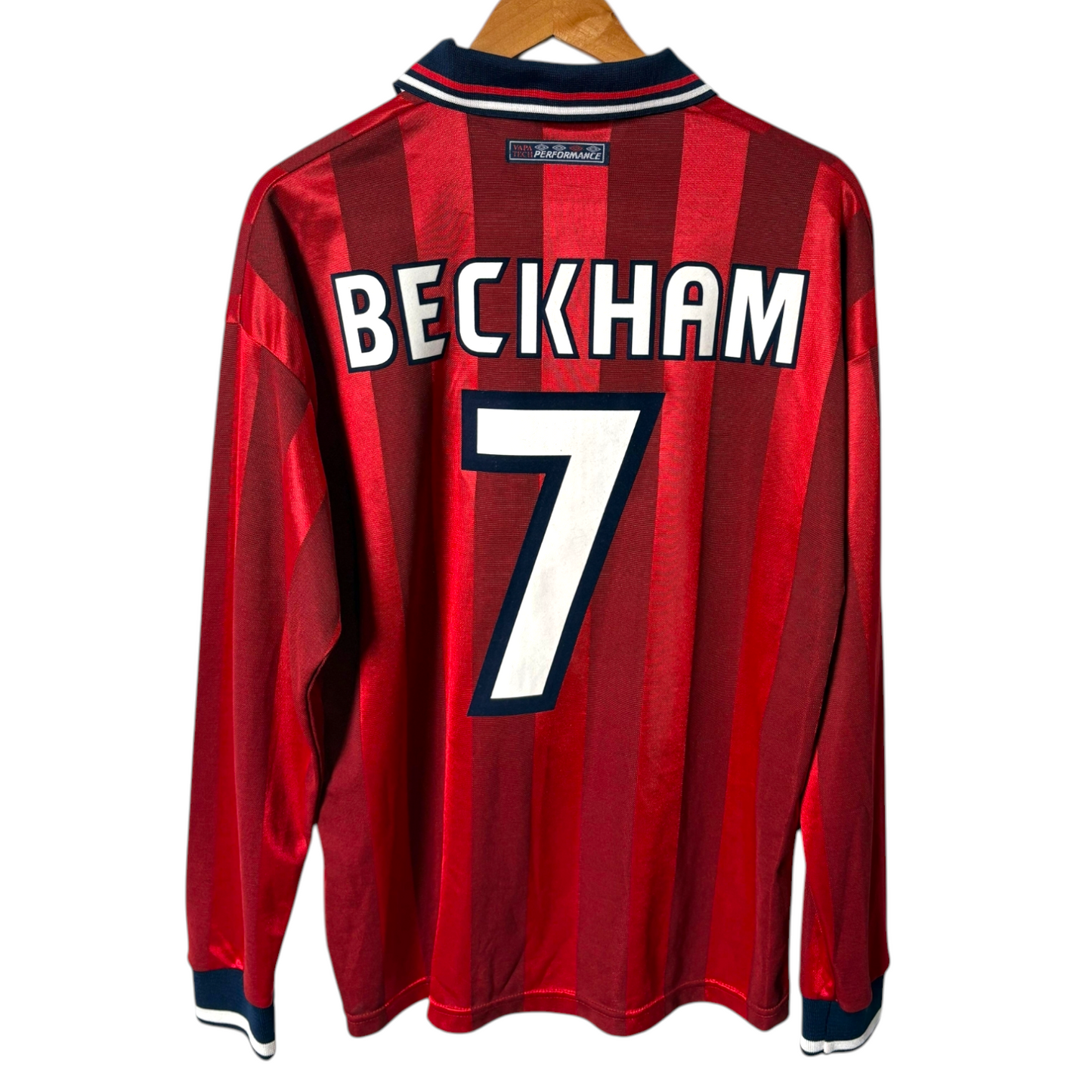 Original England 1998 Away - Beckham #7 Size M (Long sleeve)