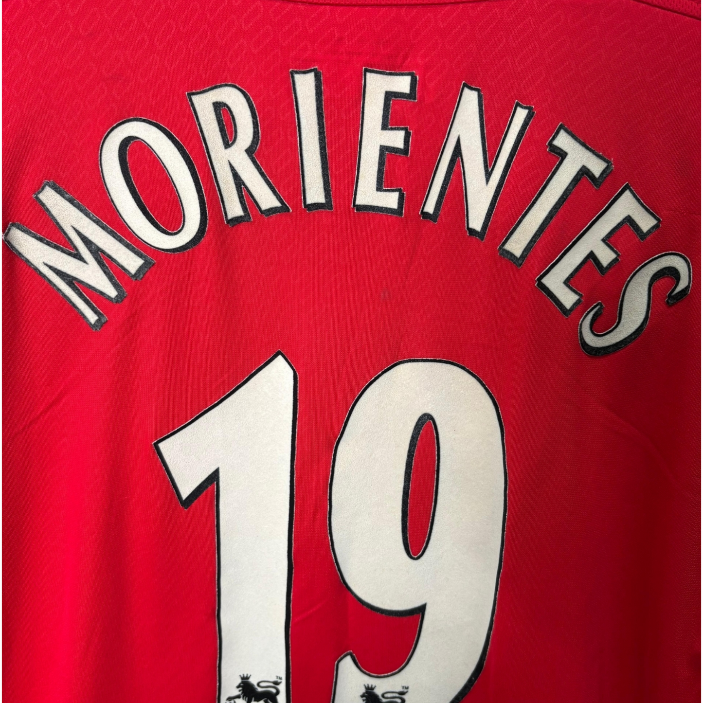 Original Liverpool 2004/06 Home - Morientes #19 Size XL