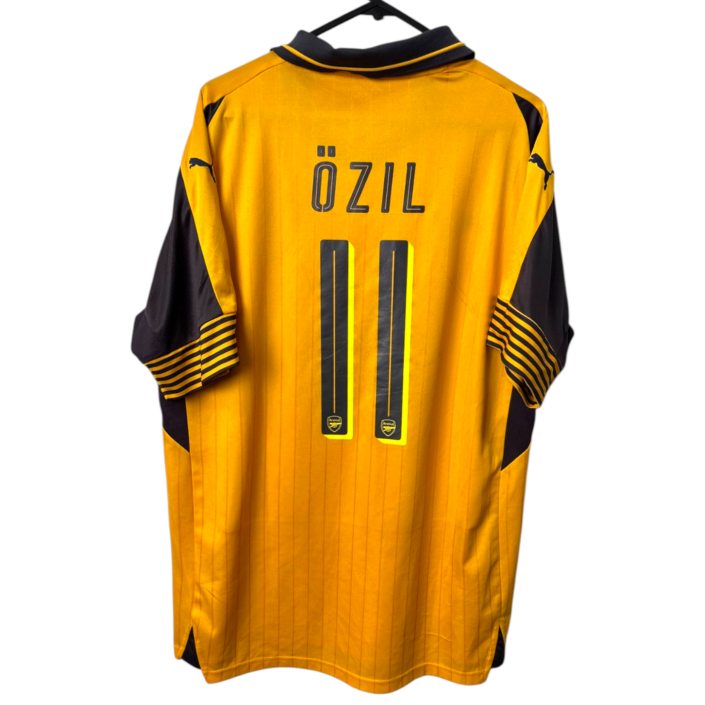 Original Arsenal 2016/17 Away - Ozil #11 - Size L