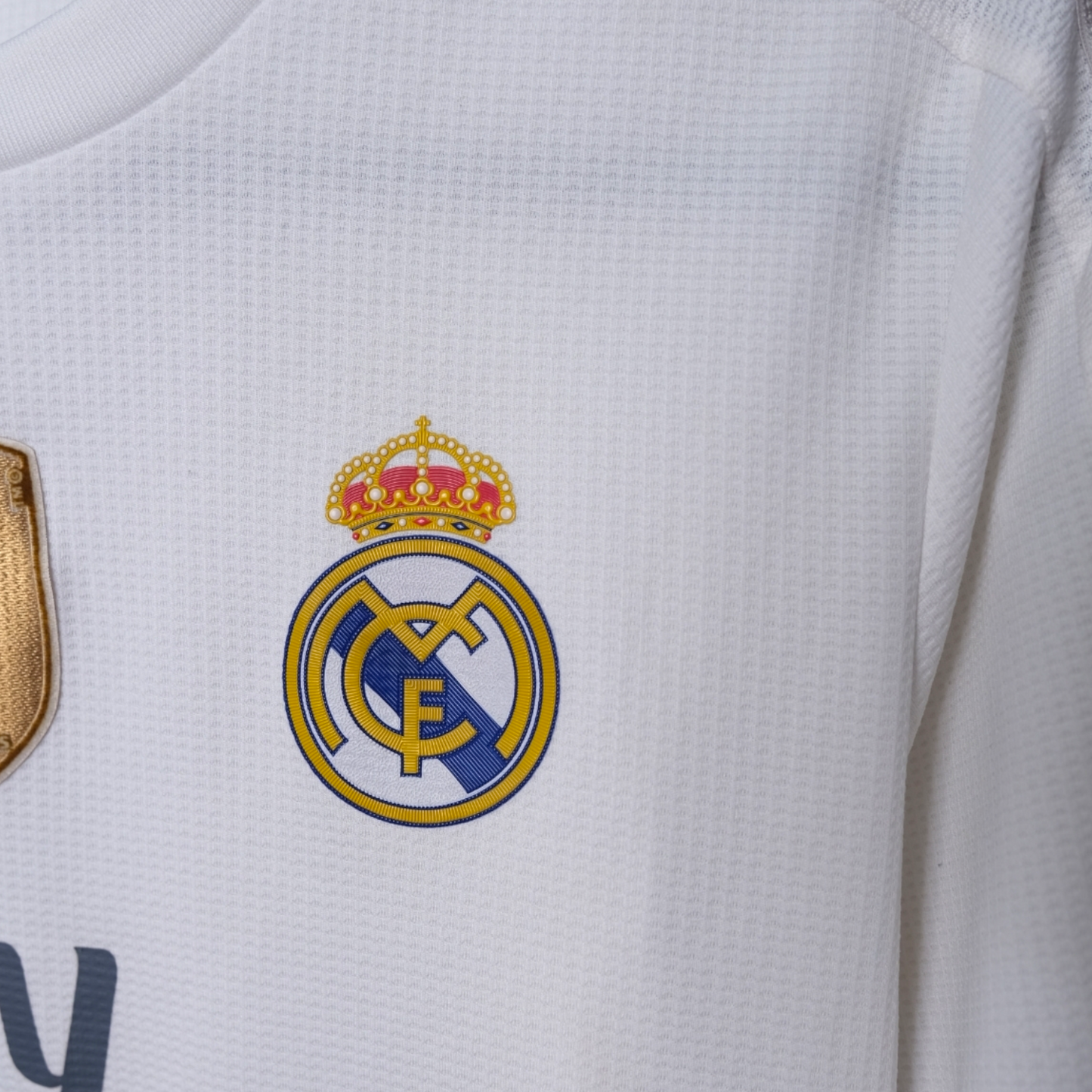 Original Real Madrid 2015/16 Home - Ronaldo #7 Size M (Long sleeve)